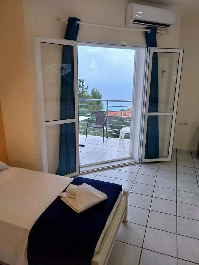 Odyseas Studios Vlachata Apartment